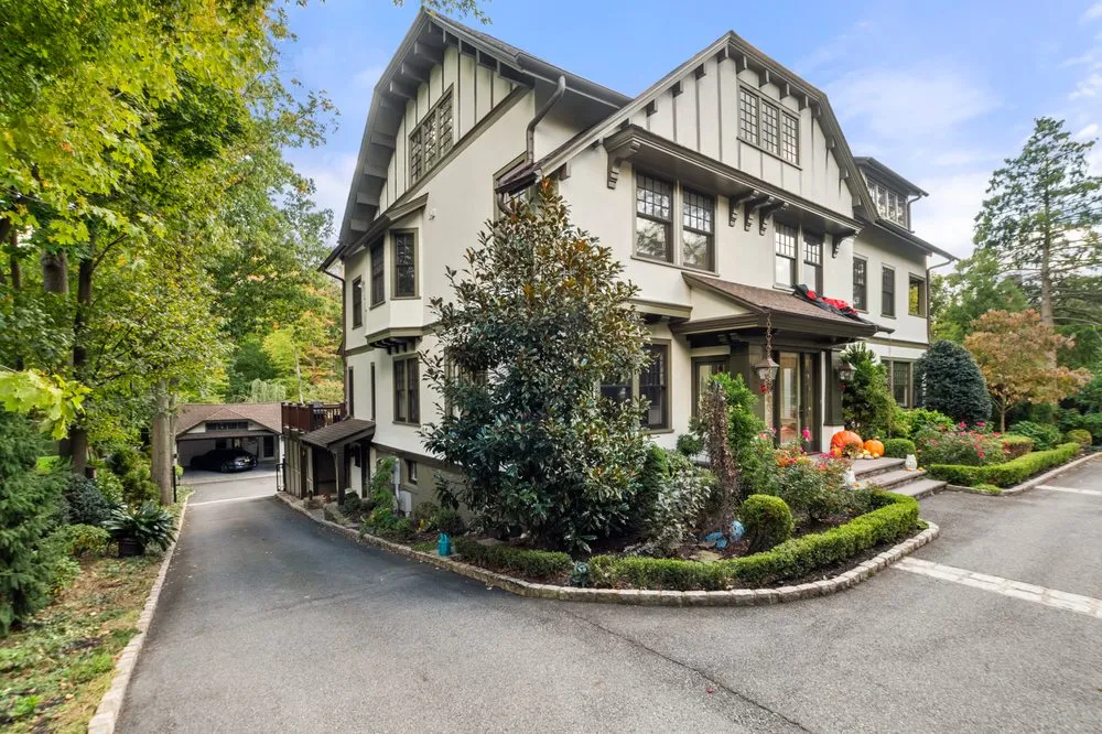 Slide of Wilber's Home Improvements