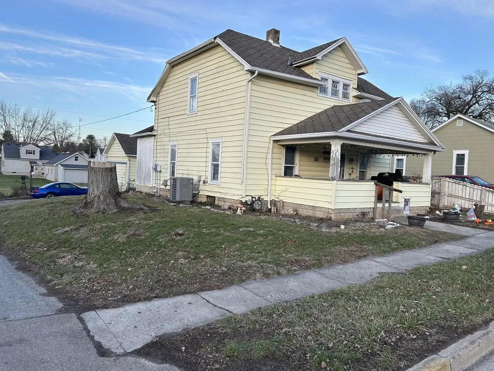 Slide of Will Sells Roofing