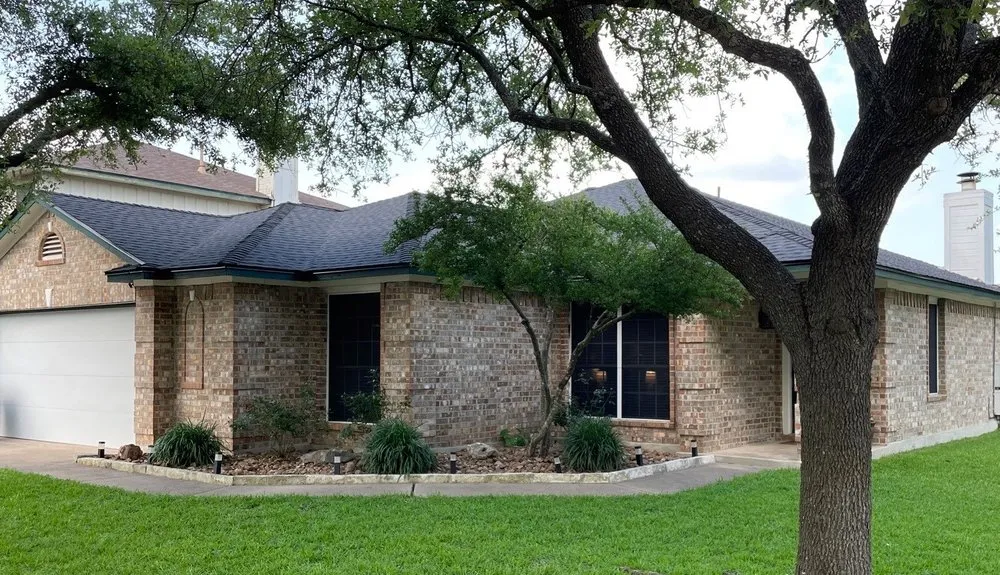 Slide of Willi Roofing Services