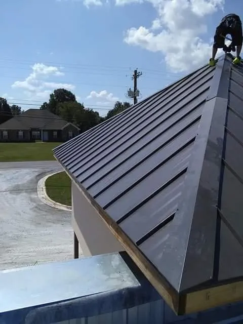 Slide of Williams Custom Construction