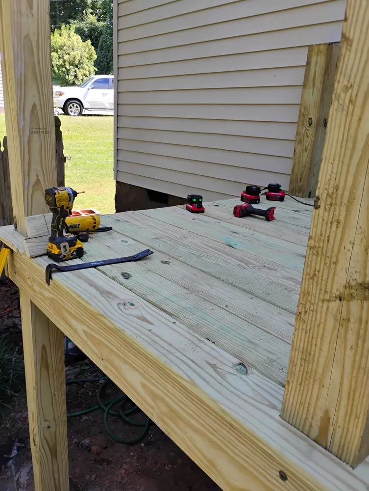 Slide of Williams Custom Flooring