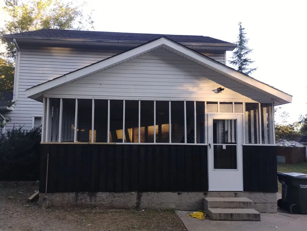 Slide of Williams Custom Flooring