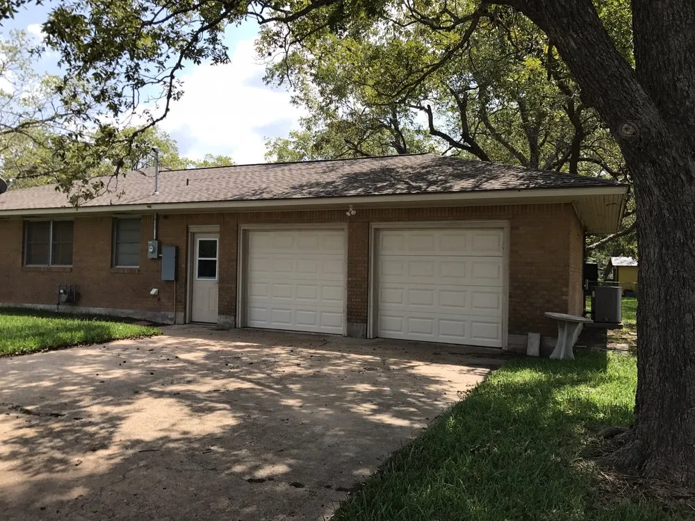 Slide of Williams Roofing and Exteriors