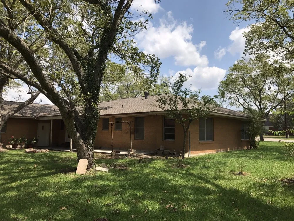 Slide of Williams Roofing and Exteriors