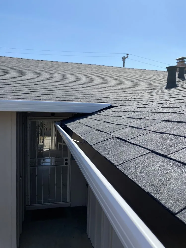 Slide of Williams Roofing