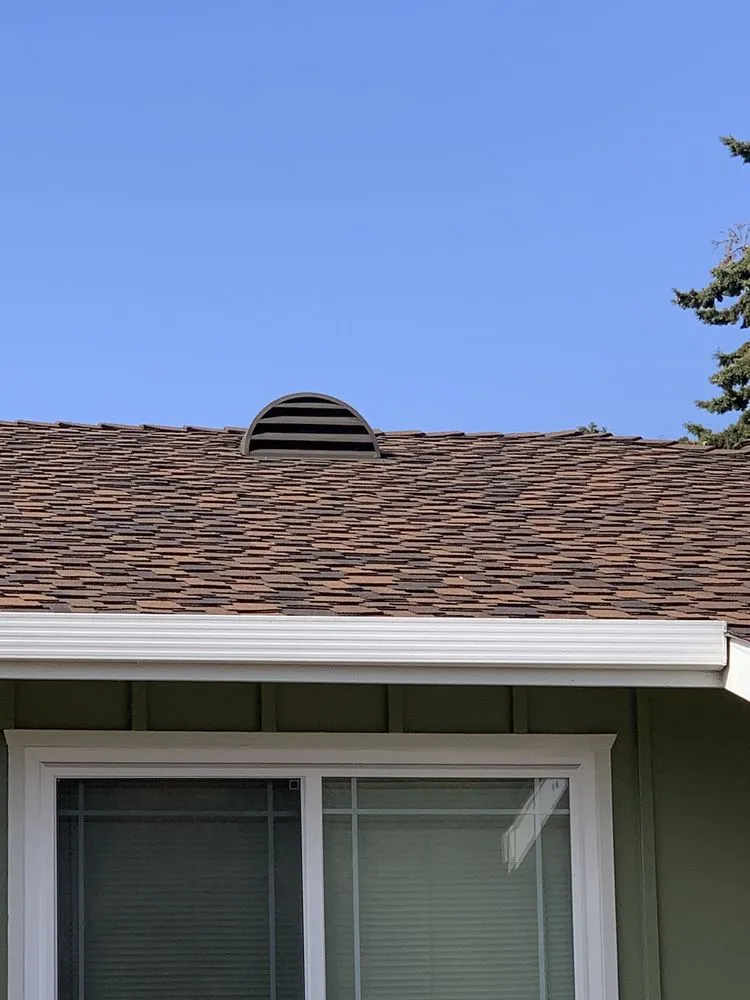 Slide of Williams Roofing