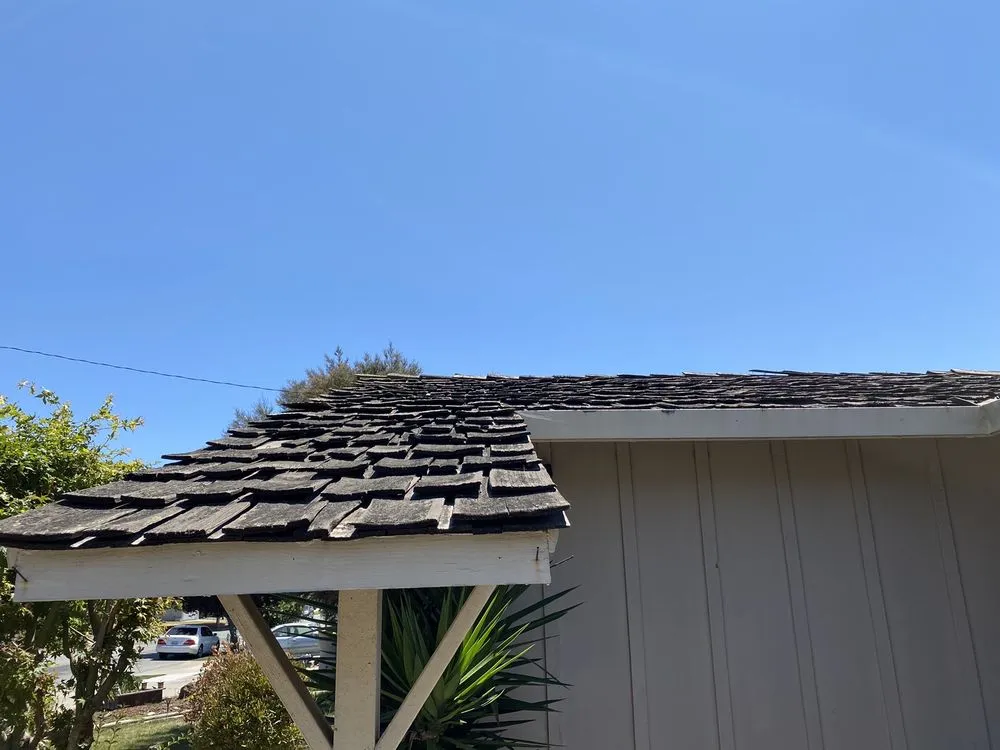 Slide of Williams Roofing