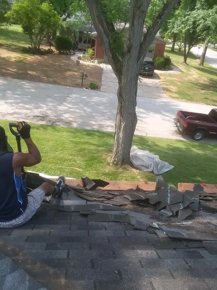 Slide of Williams Roofing