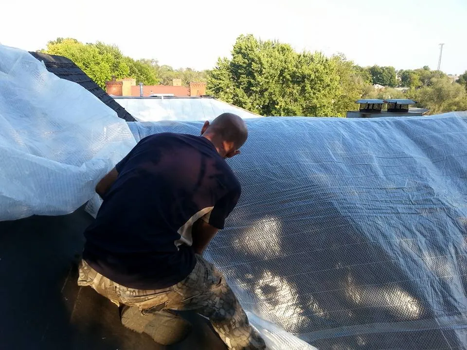 Slide of Williams Roofing