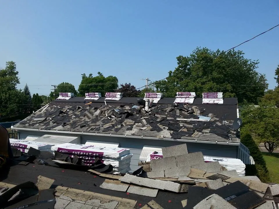 Slide of Williams Roofing