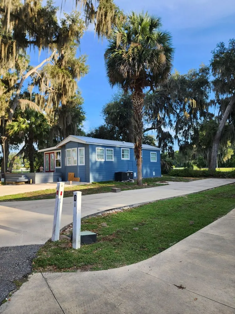 Top-rated shingle roofing service for fast service in Summerfield, FL by Williams Water Proofing