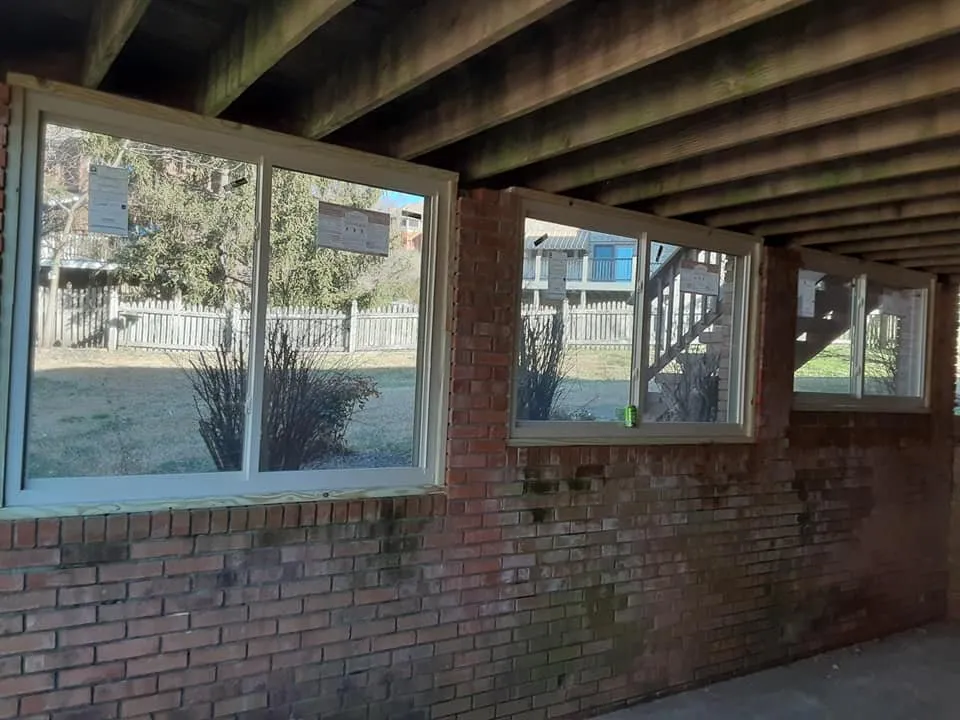 Slide of William's Windows & More