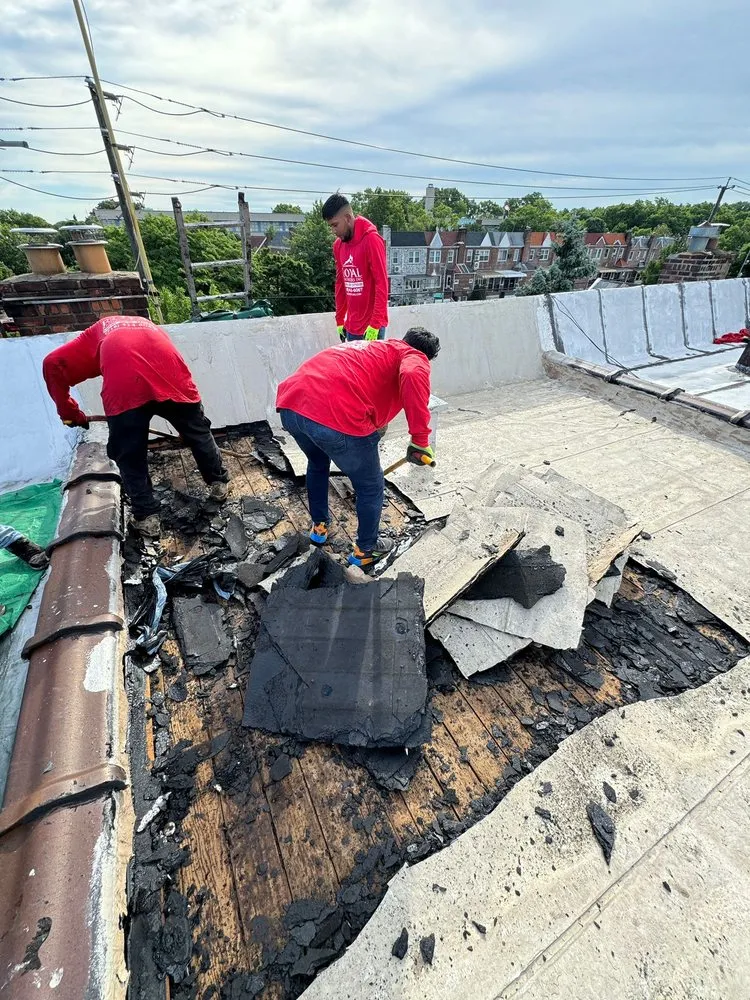 Licensed roof leak repair with free inspection across Williamsburg, NY - Williamsburg Roofing