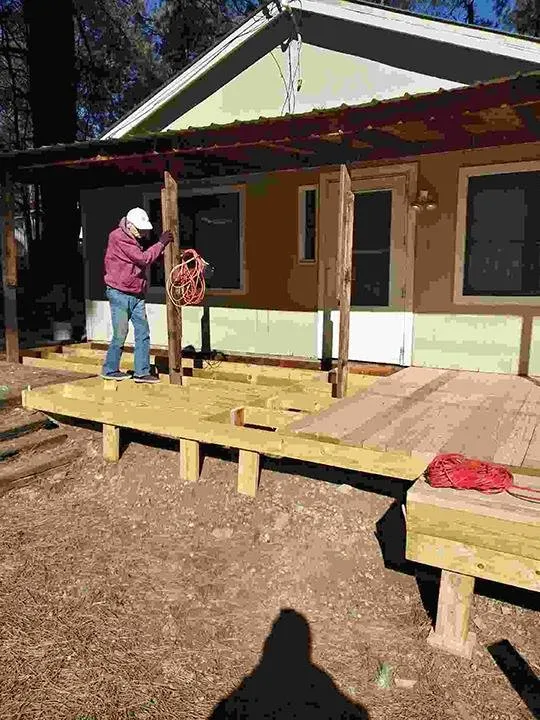 Slide of Willie's Home Repair