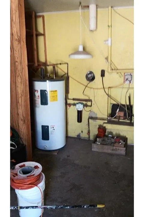 Slide of Willie's Home Repair