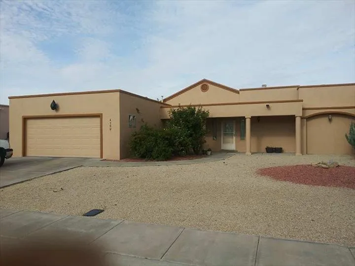 Slide of Willie's Home Repair