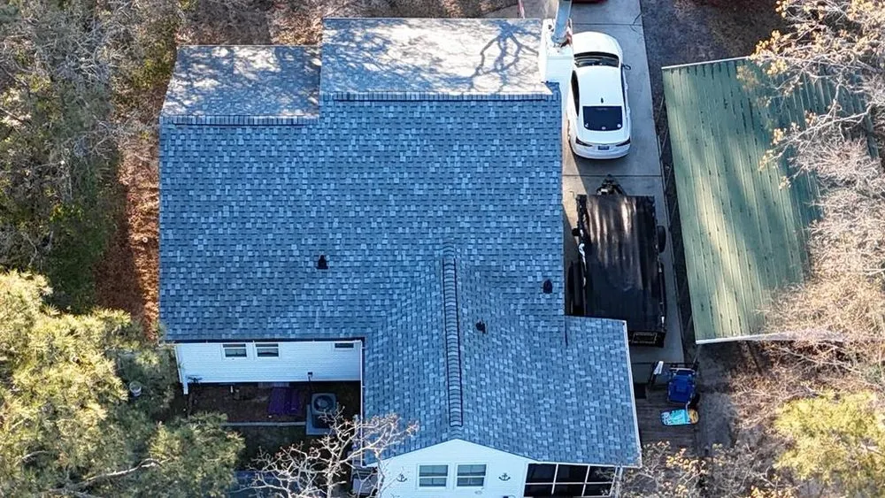 Slide of Willis Roofing