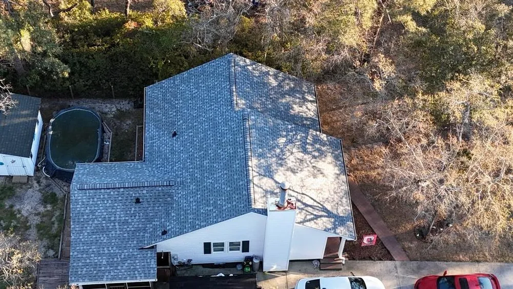 Slide of Willis Roofing