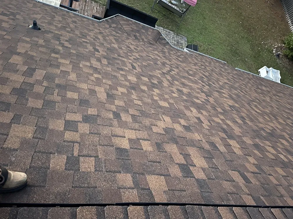 Slide of Willis Roofing