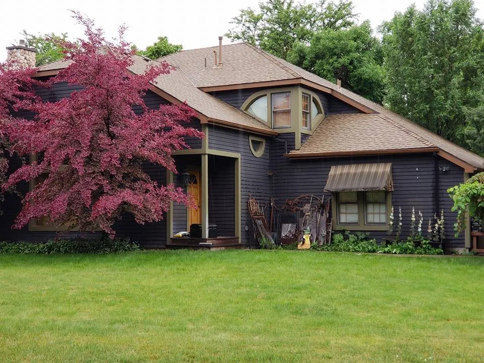 Slide of Willow Exterior Renovation & Construction