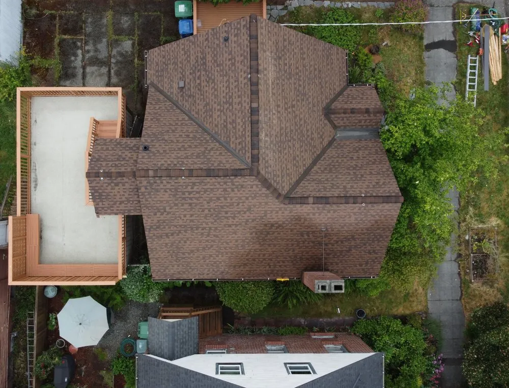 Slide of Willy Roofing & Const