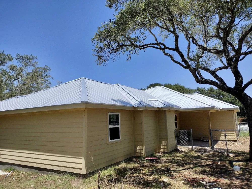 Reliable roof repair same-day service in Spring Branch, TX by Wilson Roofing and Renovations
