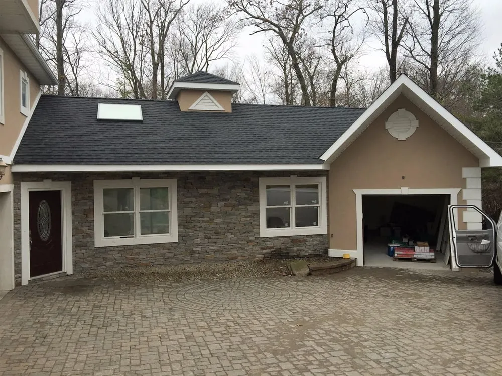 Slide of Window & Door Outlet