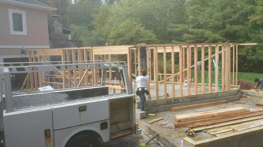 Slide of Window & Door Outlet