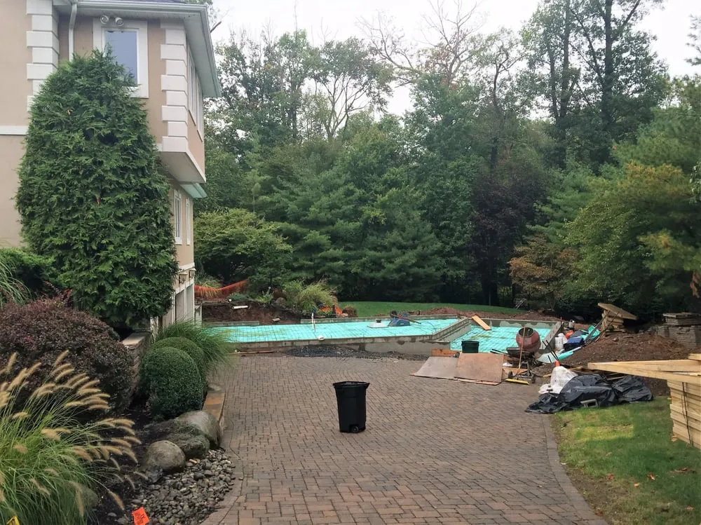 Slide of Window & Door Outlet