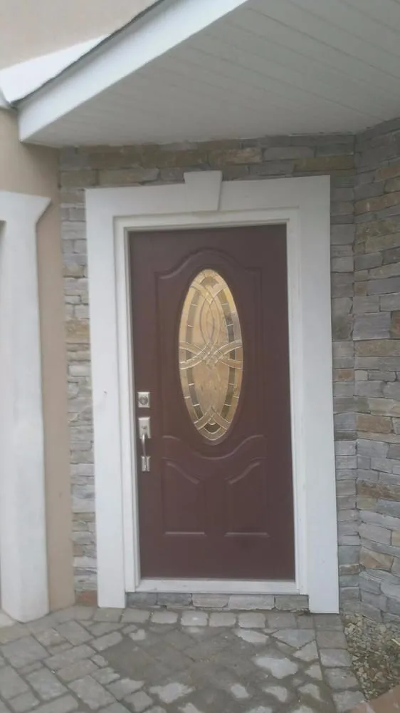 Slide of Window & Door Outlet