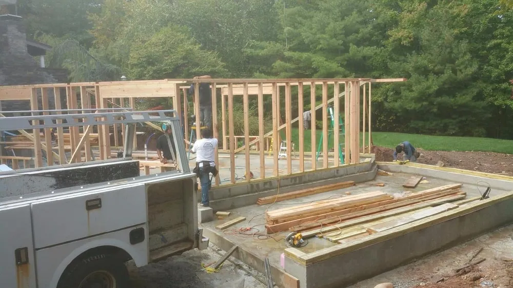 Slide of Window & Door Outlet