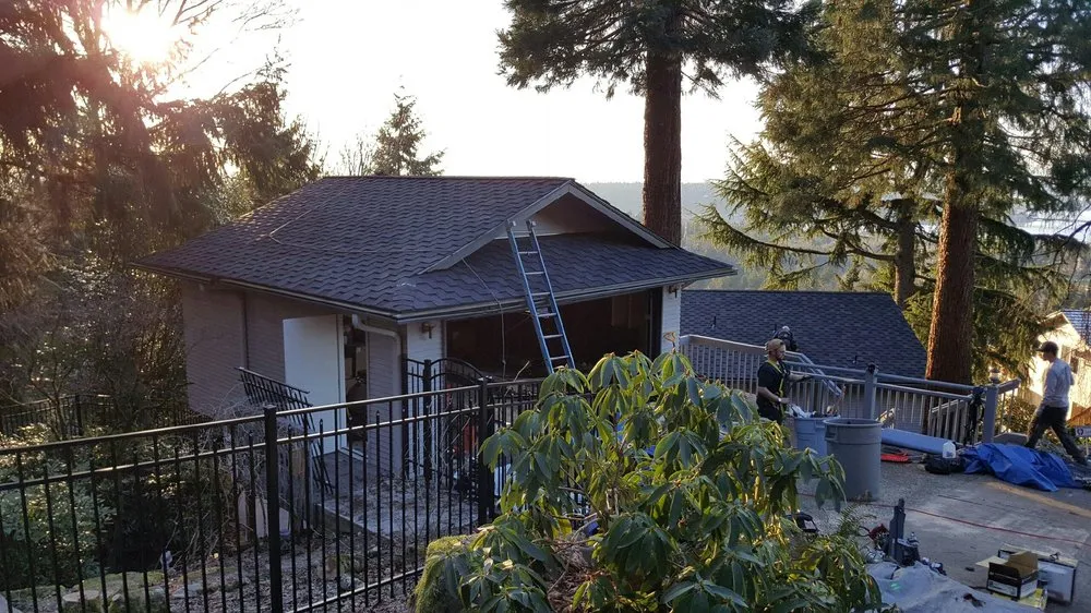 Slide of Window and Roof Depot