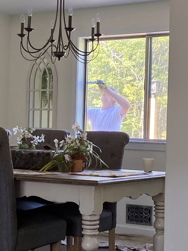 Slide of Window Broker