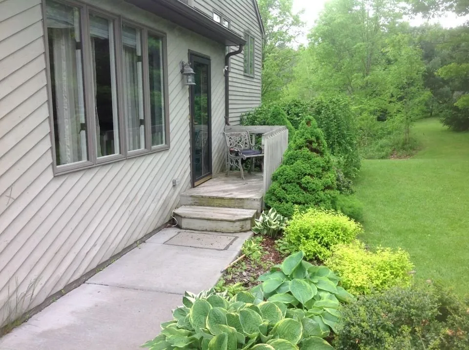 Slide of Window Broker