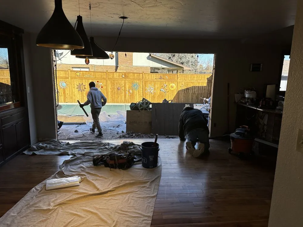 Slide of Windows & Siding Outlet