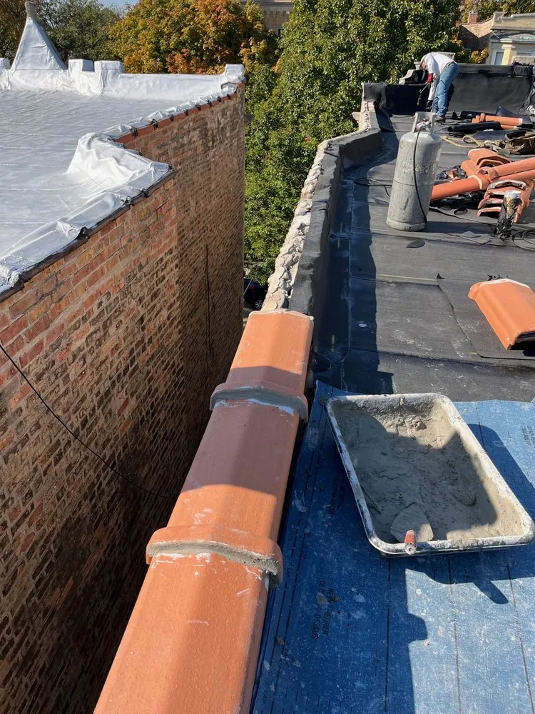 Slide of Windy City Flat Roof