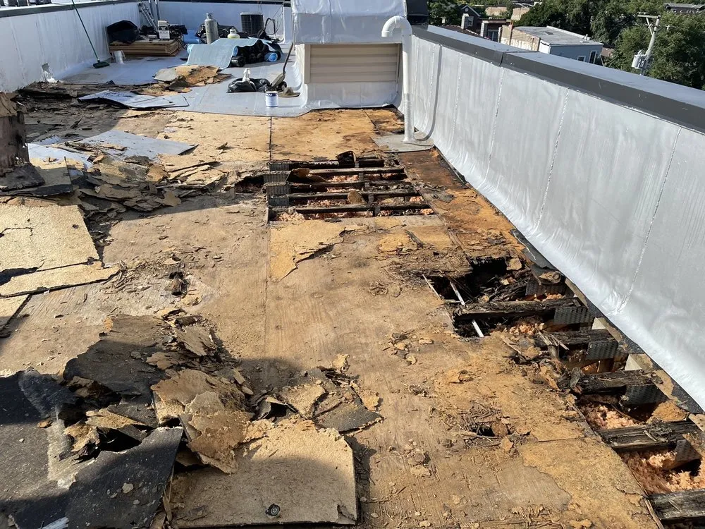 Slide of Windy City Flat Roof