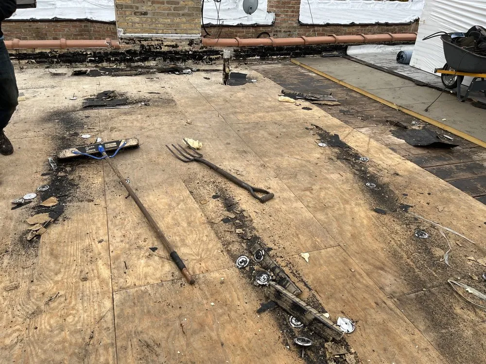 Slide of Windy City Flat Roof