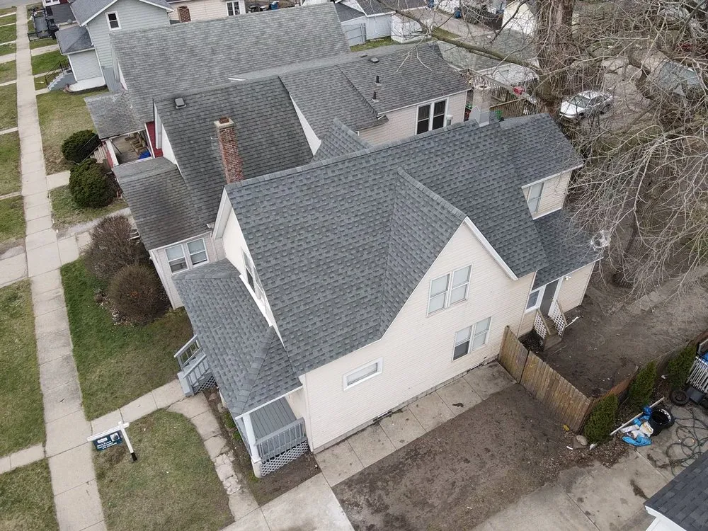 Slide of Windy City Roofing and Restoration Corp