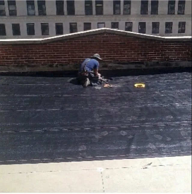 Slide of Windy City Roofing