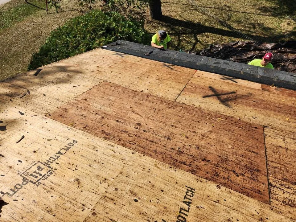 Slide of Wisco Roof and Renovation