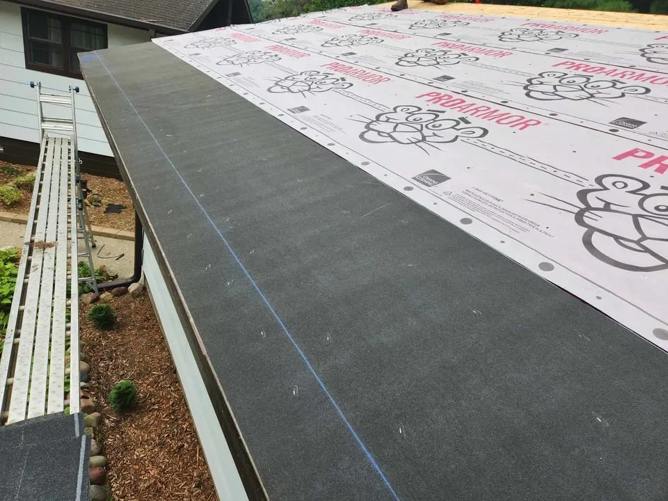 Slide of Wisco Roof and Renovation