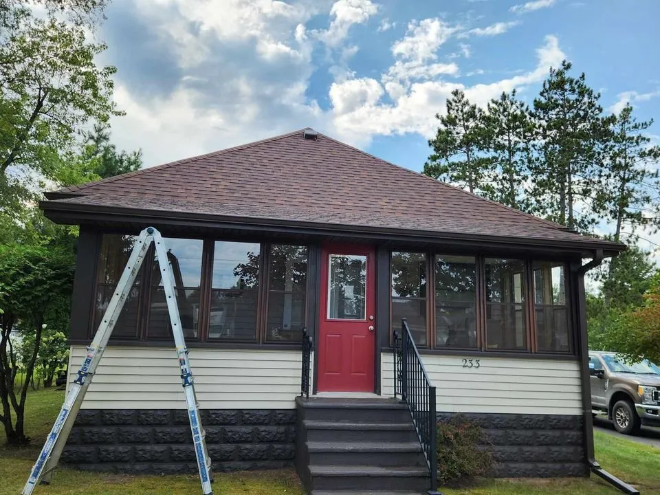 Slide of Wisco Roof and Renovation