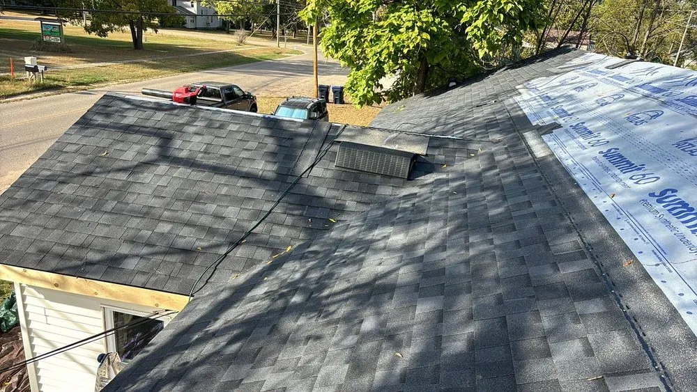 Slide of Wisco Roof and Renovation