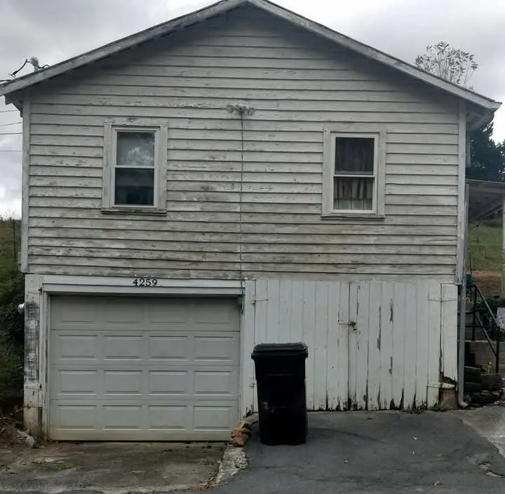 Slide of Wise Construction