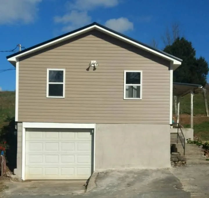 Slide of Wise Construction