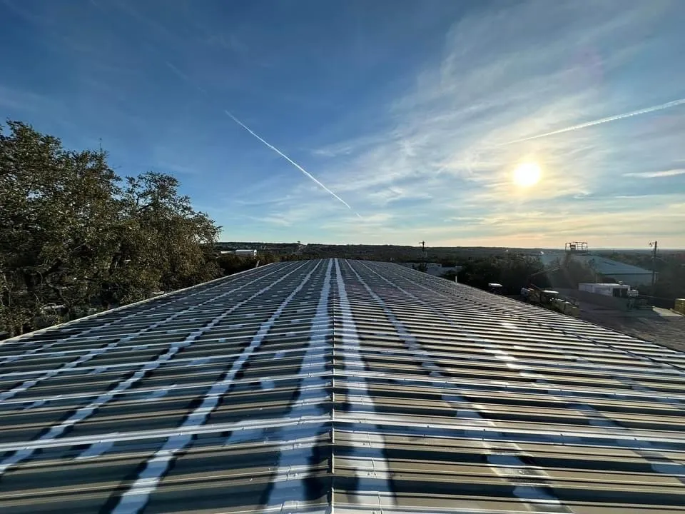 Slide of Wise Roofing