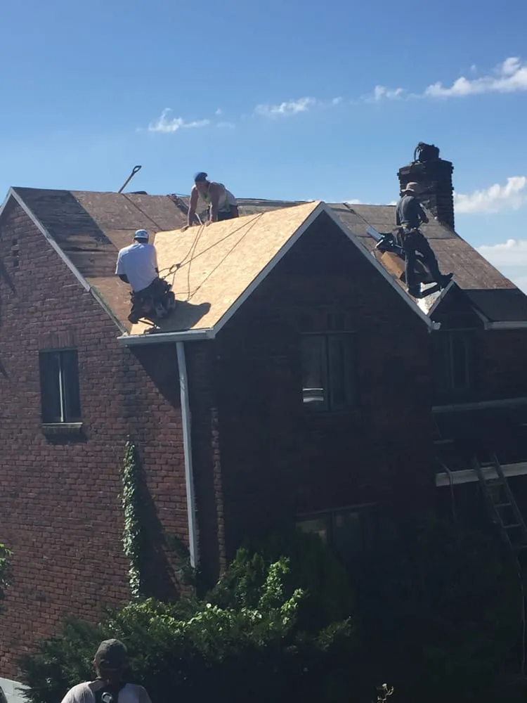 Slide of Wizard Roofing & Asphalt