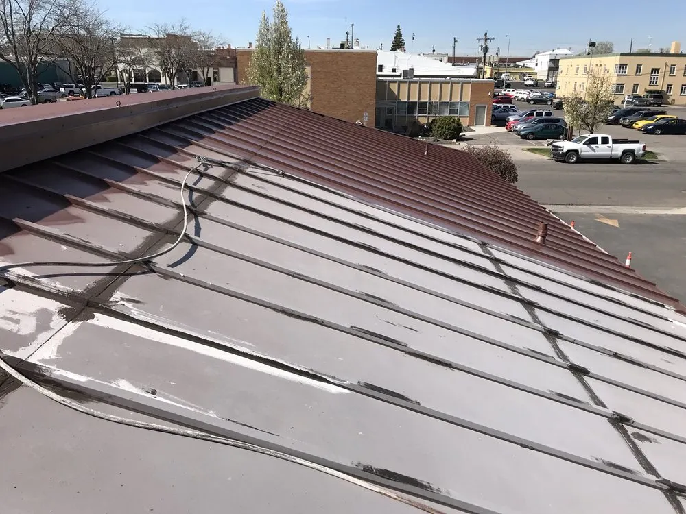 Slide of WM Commercial Roofing