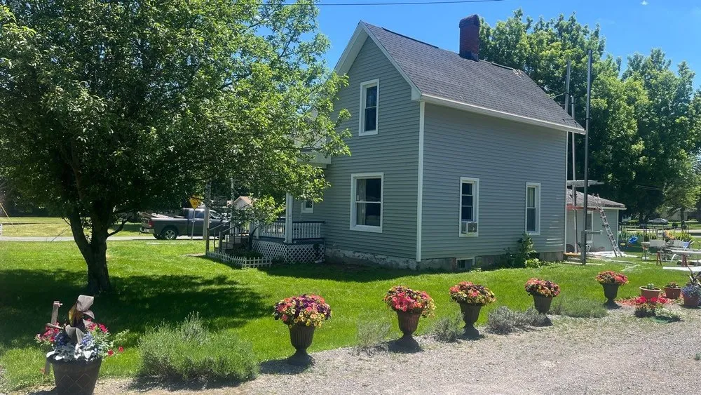 Slide of WNY Exteriors